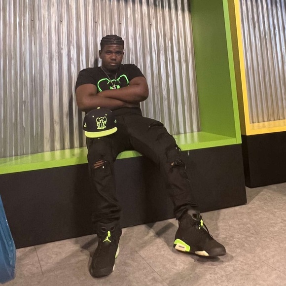 Meet your Posher, Michael - Picture 1 of 1